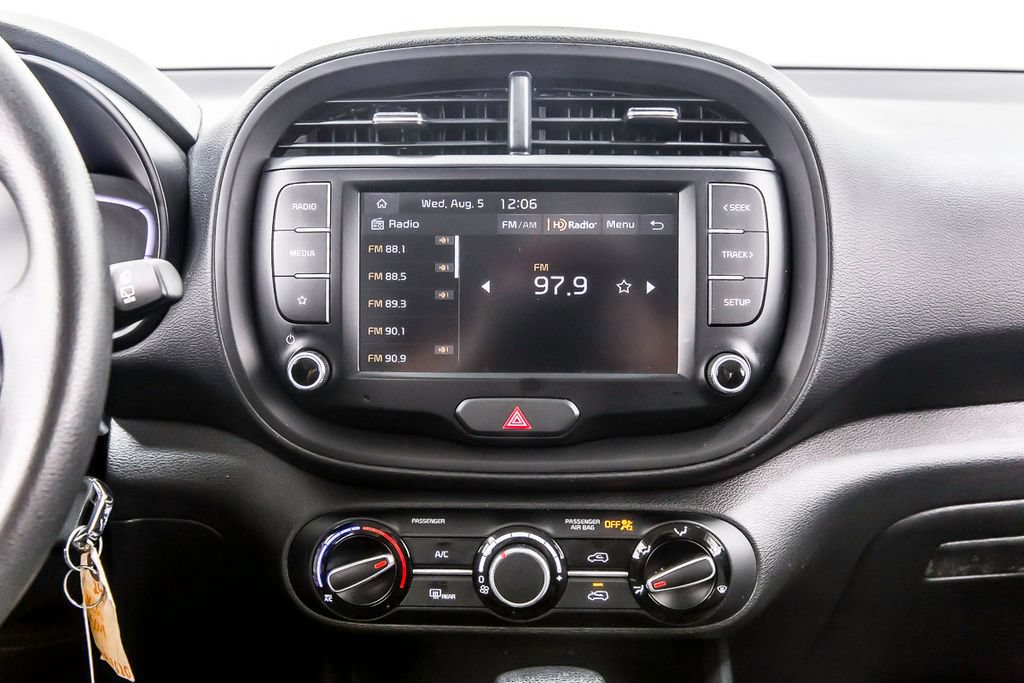 Used 2024 Kia Soul LX w/ Option Group 015 FWD image 18