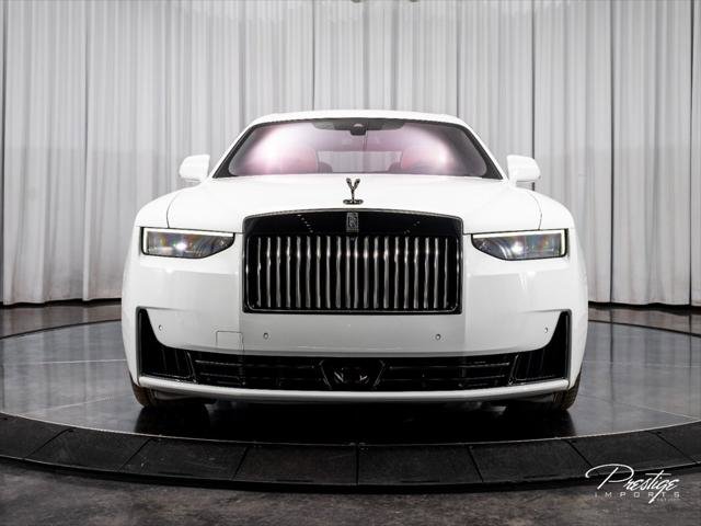 Used 2025 Rolls-Royce Ghost Black Badge AWD/4WD image 2