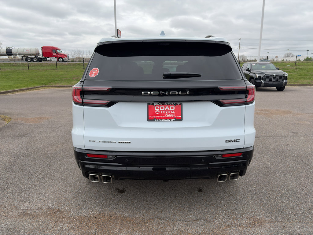 Used 2026 GMC Acadia Denali Ultimate w/ LPO, Floor Liner Package image 4
