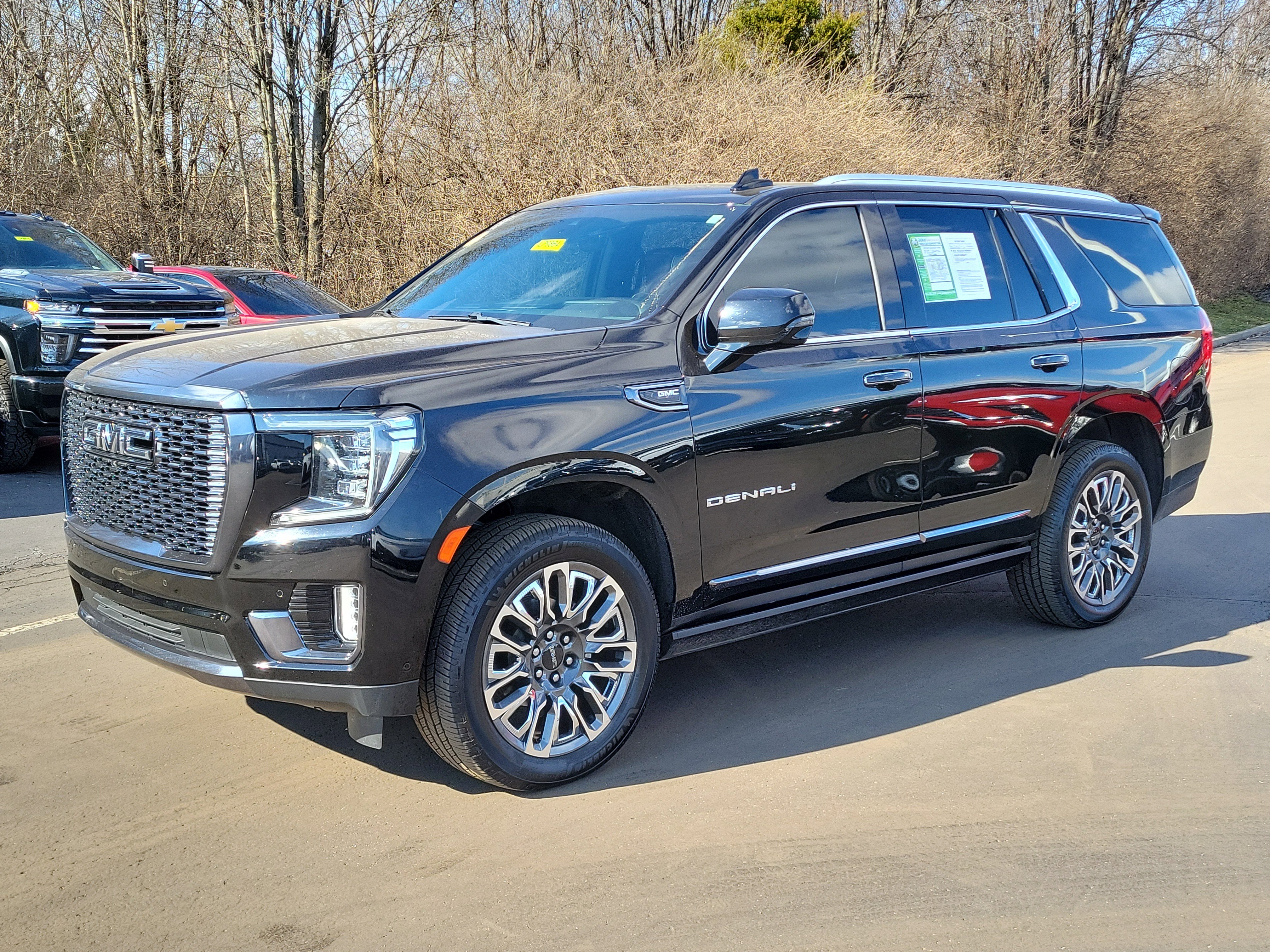 Used 2023 GMC Yukon Denali Ultimate image 2
