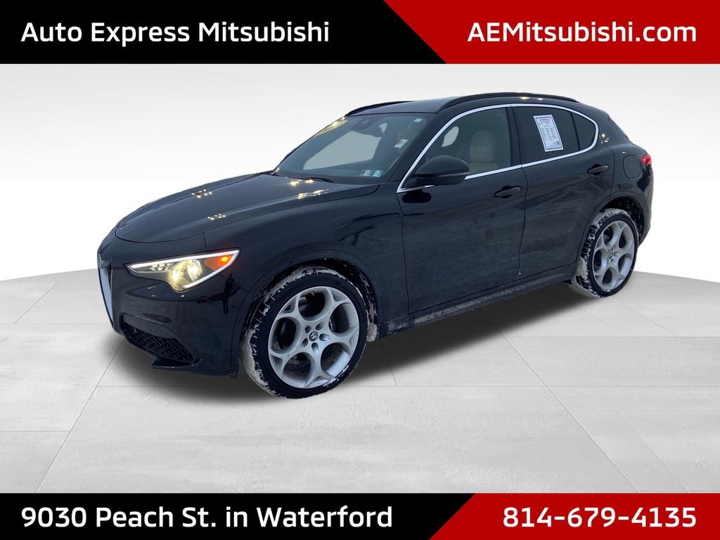 Used 2023 Alfa Romeo Stelvio Ti Lusso w/ Quick Order Package 22X Lusso image 3
