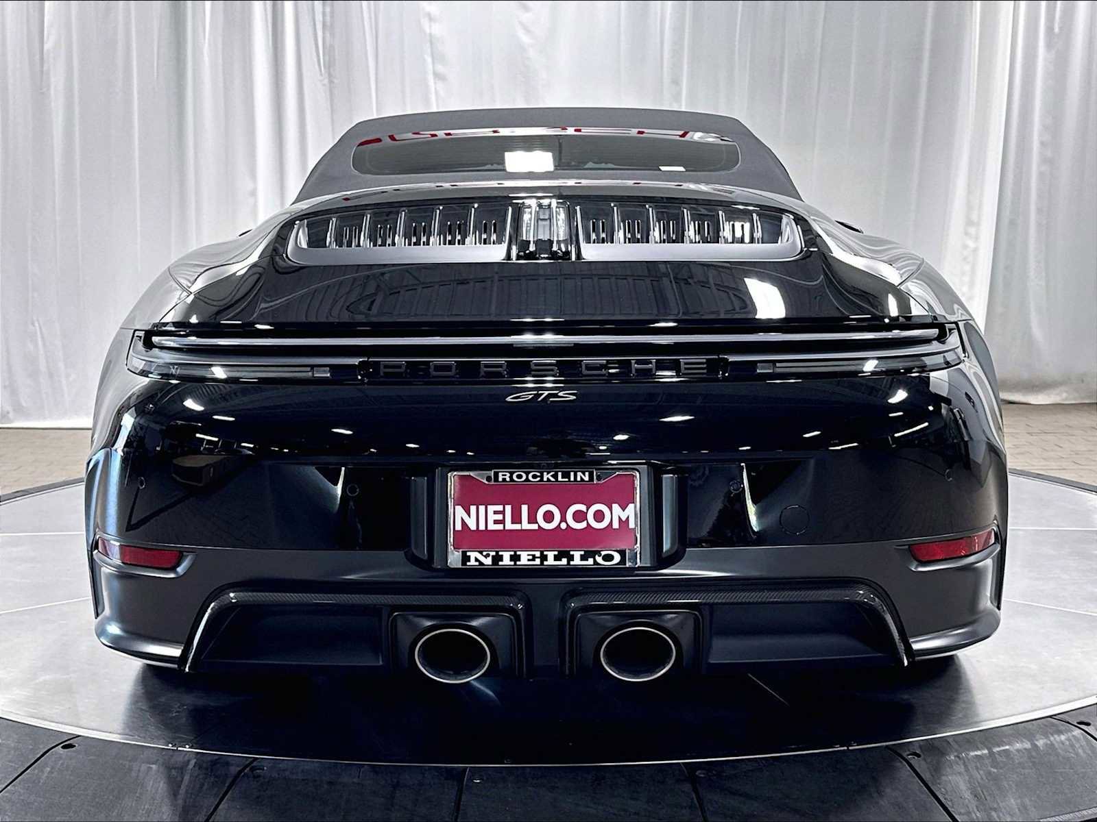 Used 2025 Porsche 911 Carrera 4 GTS AWD/4WD image 8