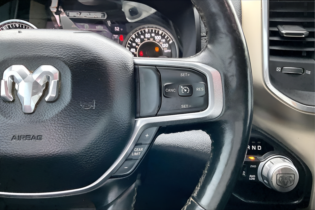 Used 2019 RAM 1500 Laramie AWD/4WD image 11