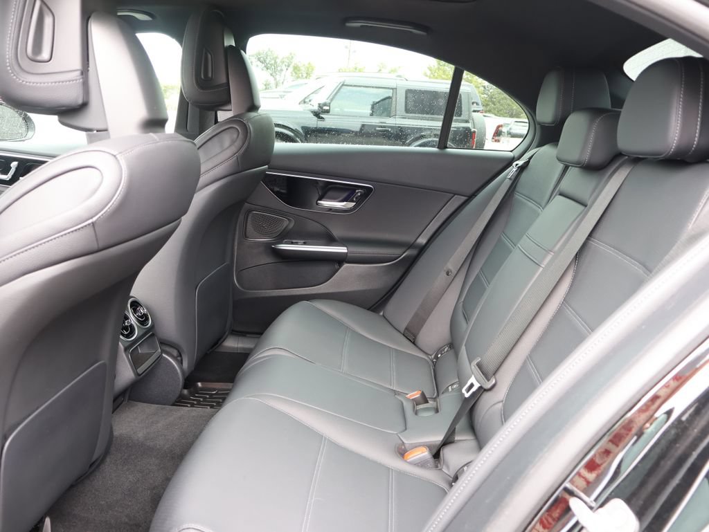Used 2025 Mercedes-Benz C 300 4MATIC Sedan image 18