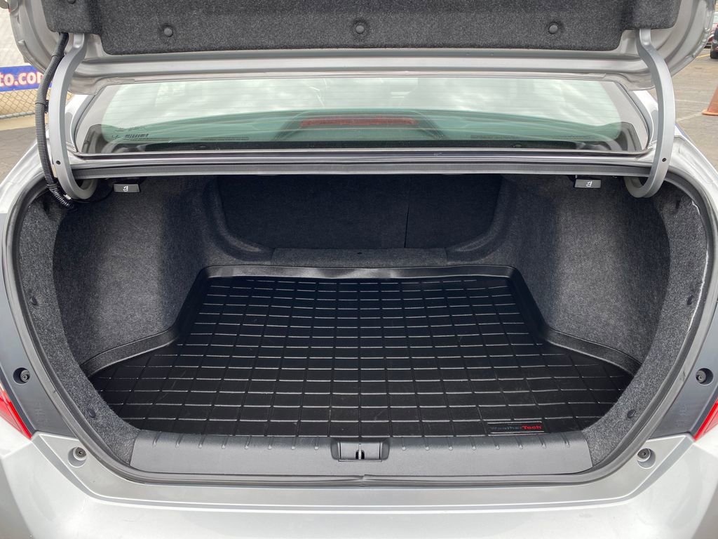 Used 2021 Honda Civic Touring image 5