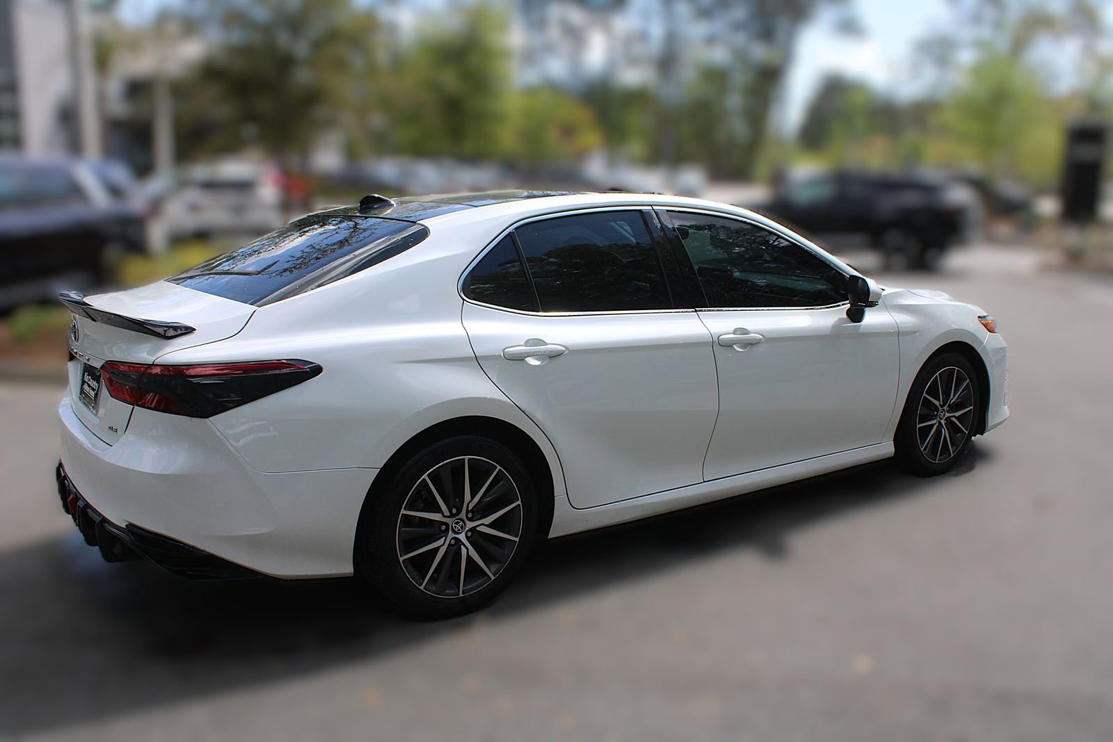 Used 2023 Toyota Camry XLE image 12