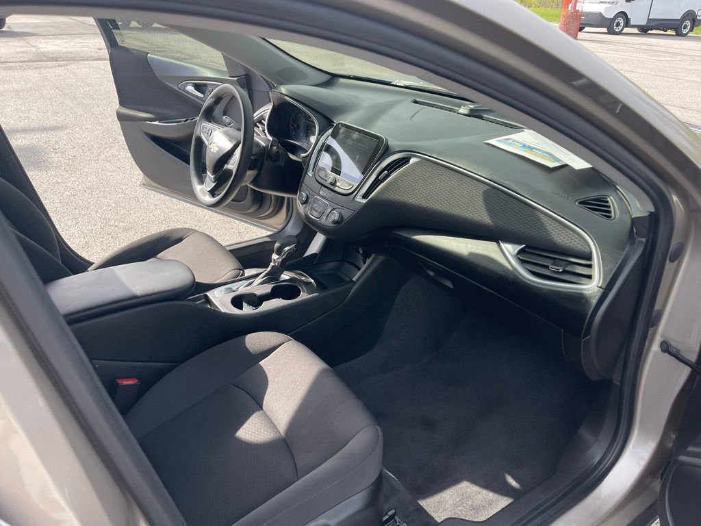 Used 2022 Chevrolet Malibu LS w/ LPO, Floor Liner Package FWD image 20