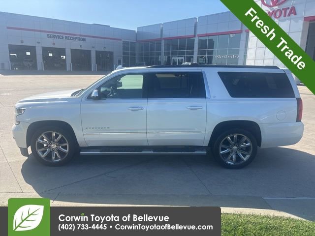Used 2018 Chevrolet Suburban LT w/ LT Signature Package AWD/4WD image 7