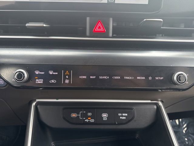 Certified 2025 Kia Carnival image 32