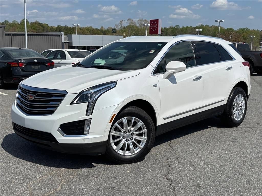 Used 2019 Cadillac XT5 FWD video 2