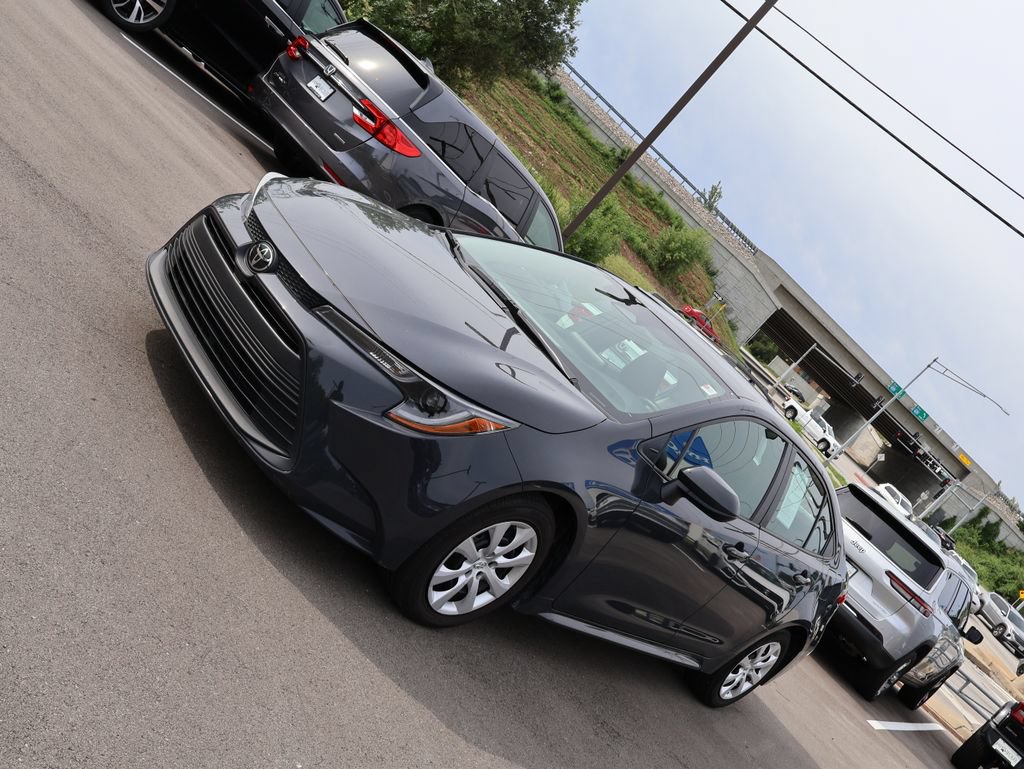 Used 2024 Toyota Corolla LE FWD image 3