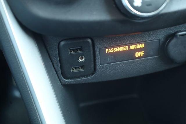 Used 2021 Chevrolet Trax LT w/ LT Convenience Package AWD/4WD image 18