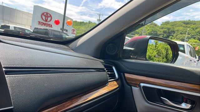 Used 2019 Honda CR-V Touring image 18
