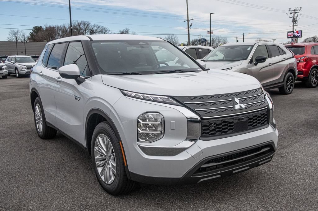 New 2025 Mitsubishi Outlander ES AWD/4WD image 6