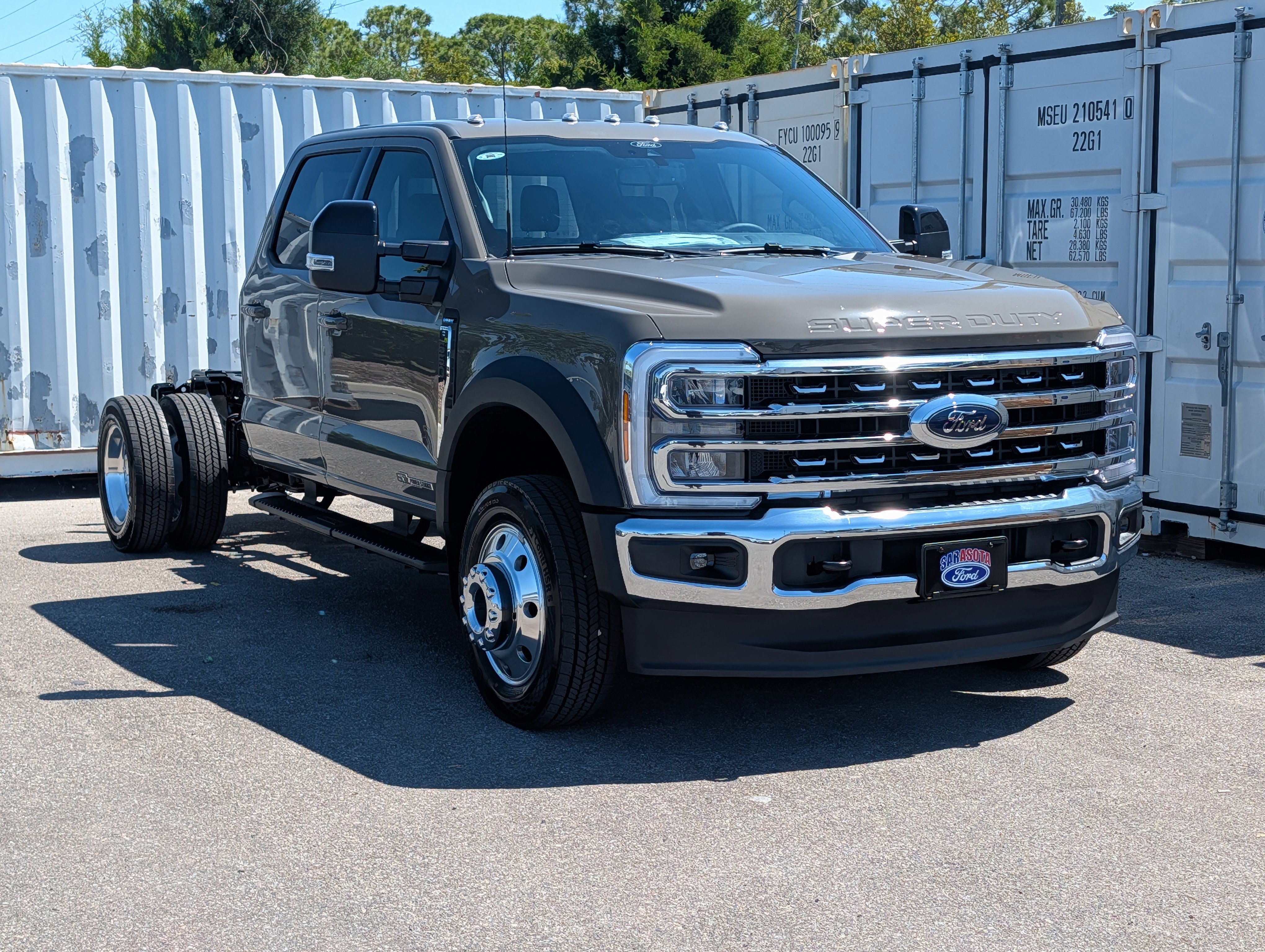 New 2026 Ford F550 4x4 Crew Cab Super Duty image 3