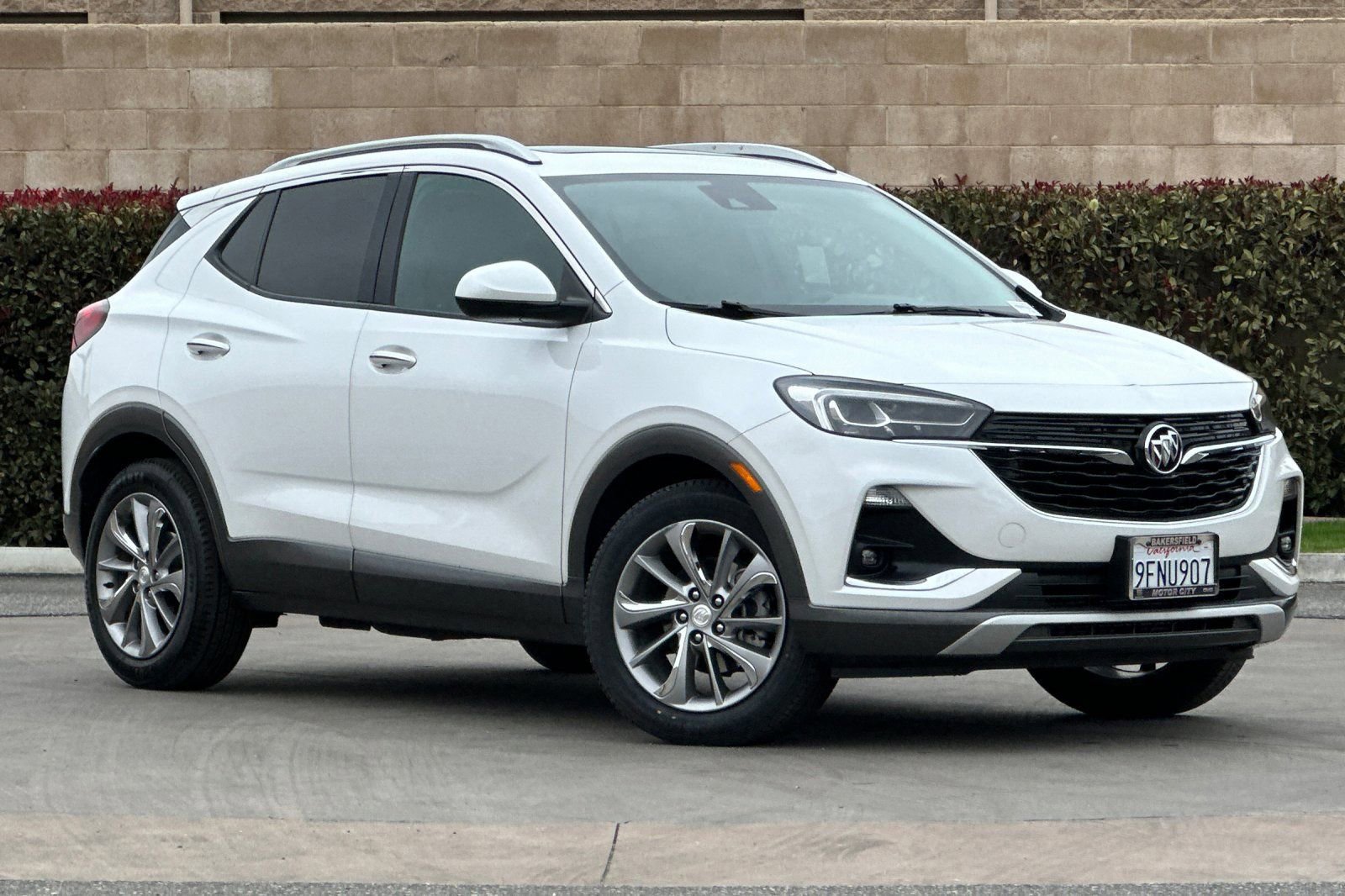 Certified 2023 Buick Encore GX Essence w/ Experience Buick Package image 2