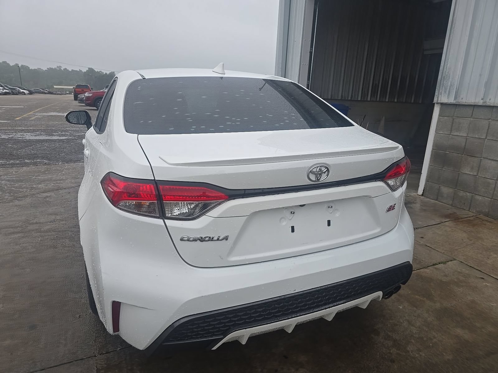 Used 2020 Toyota Corolla SE w/ SE Premium Package FWD image 7