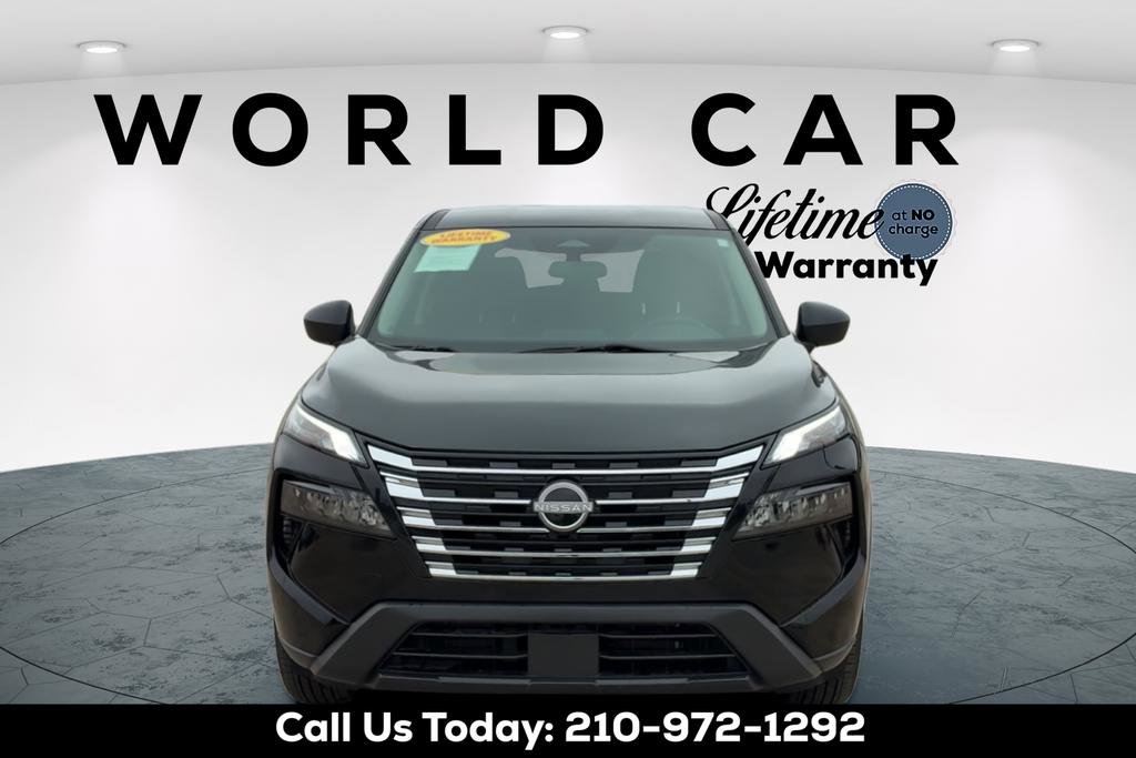 Used 2024 Nissan Rogue S image 8