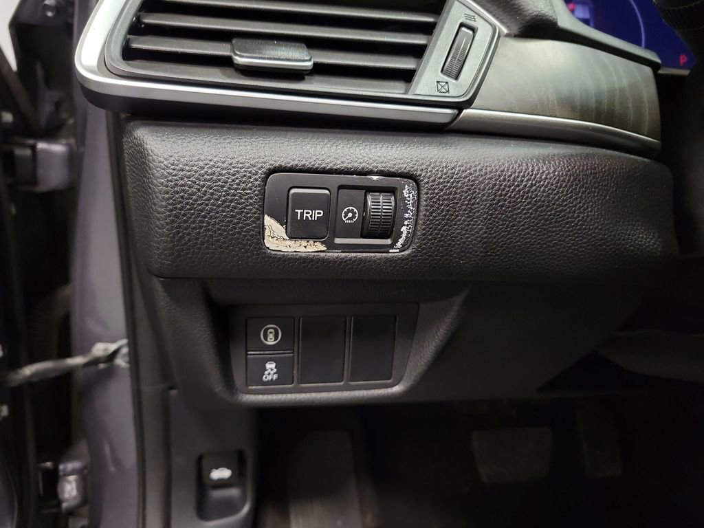 Used 2018 Honda Accord EX image 23
