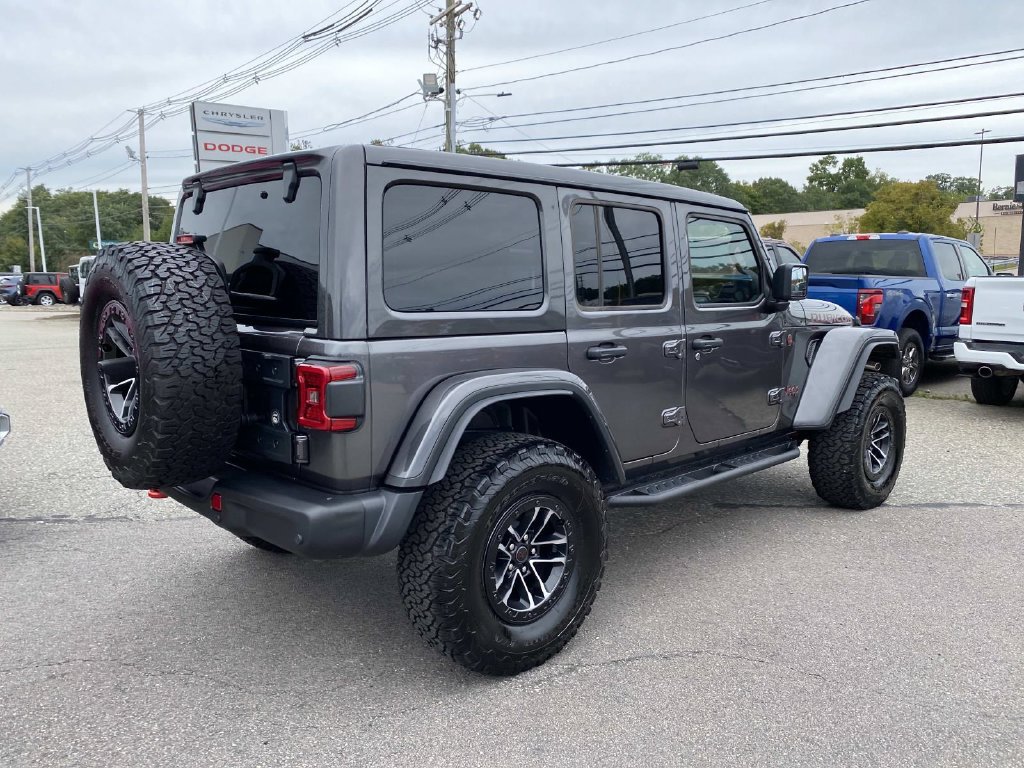 Certified 2026 Jeep Wrangler Unlimited Rubicon AWD/4WD image 3