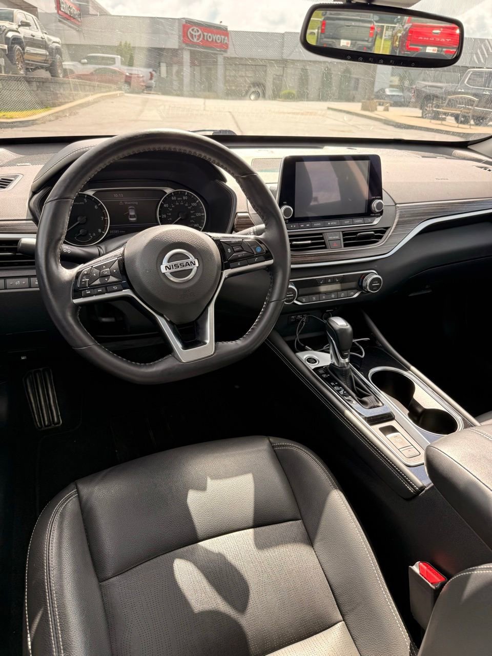 Used 2020 Nissan Altima 2.5 SL FWD image 11