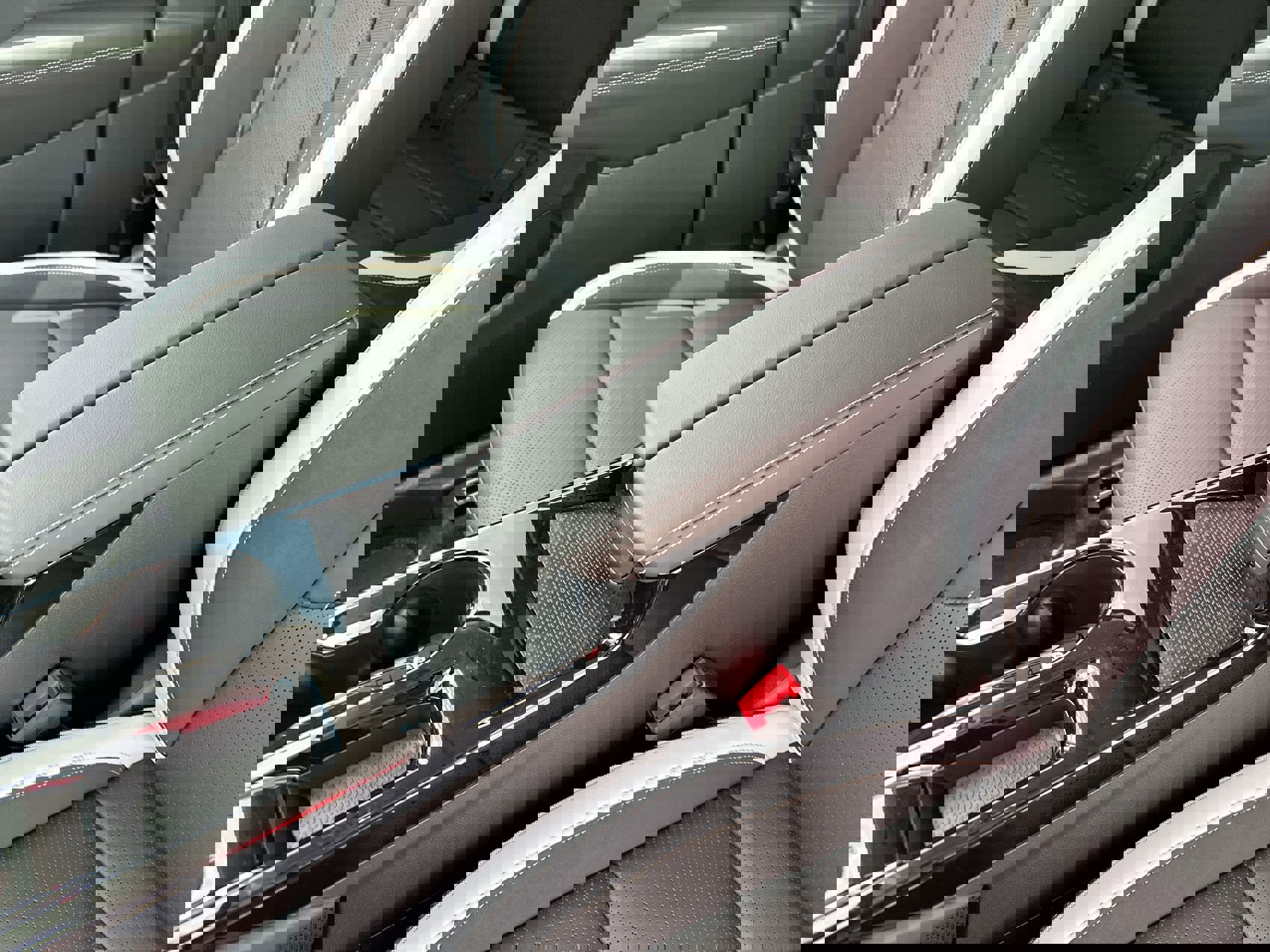 New 2025 Buick Envision Sport Touring image 21