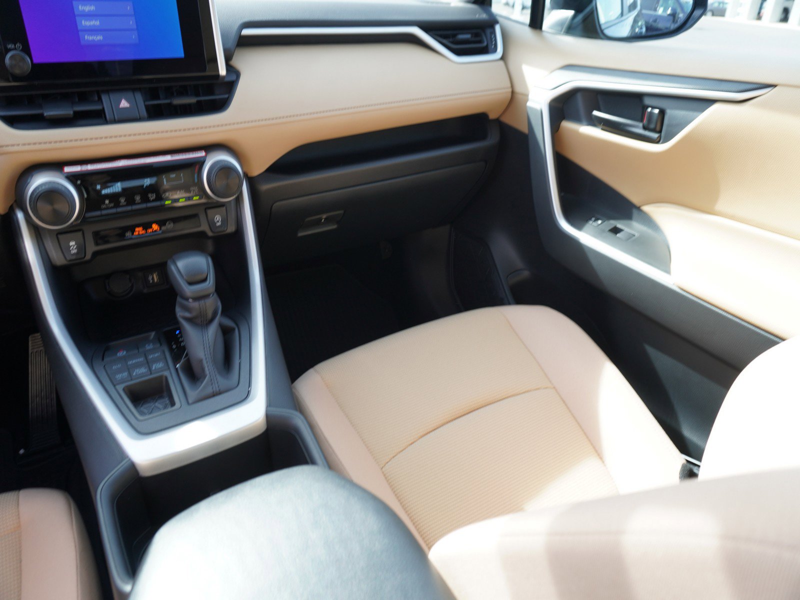 New 2025 Toyota RAV4 LE image 16