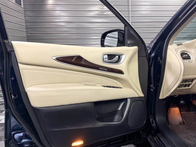 Used 2019 INFINITI QX60 Luxe w/ Sensory Package image 14