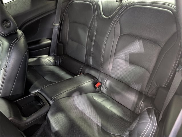 Used 2021 Chevrolet Camaro LT RWD image 15
