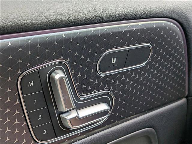 New 2026 Mercedes-Benz GLB 250 4MATIC image 14