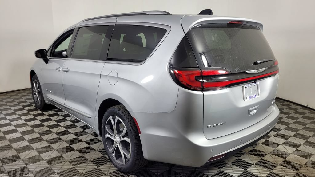 New 2026 Chrysler Pacifica Pinnacle AWD/4WD image 5