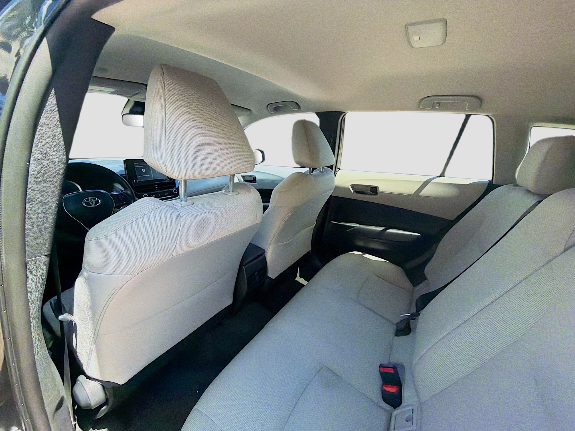 Used 2022 Toyota Corolla Cross LE AWD/4WD image 24