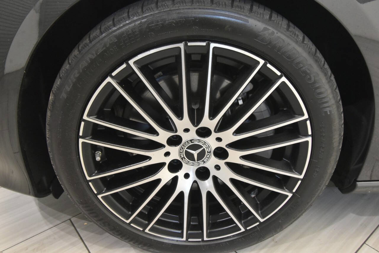 Used 2023 Mercedes-Benz C 300 4MATIC Sedan image 11