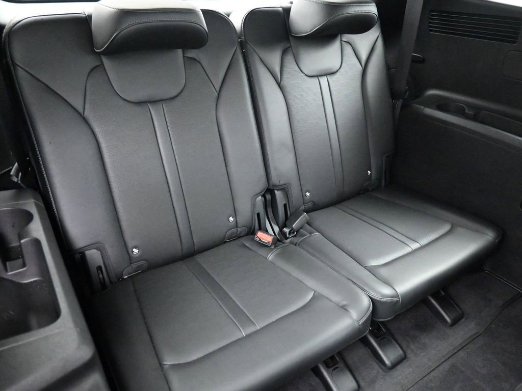 Certified 2024 Kia Sorento SX image 25