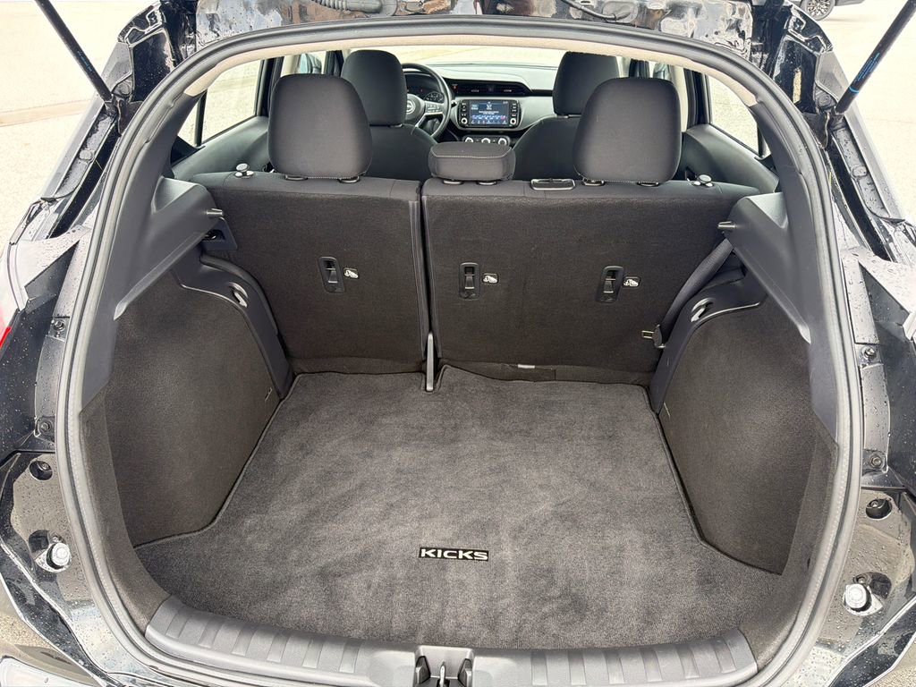 Used 2023 Nissan Kicks SV image 37