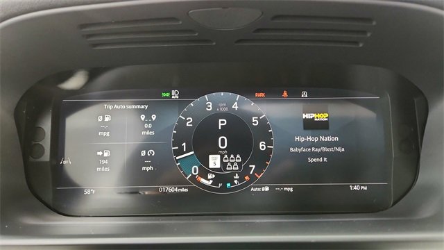 Used 2024 Land Rover Discovery Dynamic SE image 41