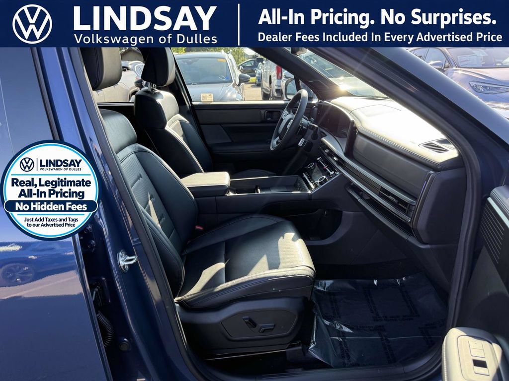 Used 2025 Hyundai Santa Fe Calligraphy AWD/4WD image 12