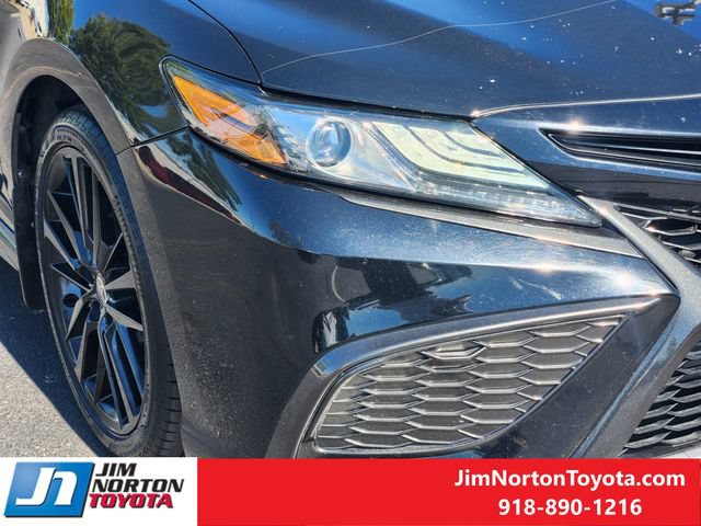 Used 2021 Toyota Camry XSE FWD image 10