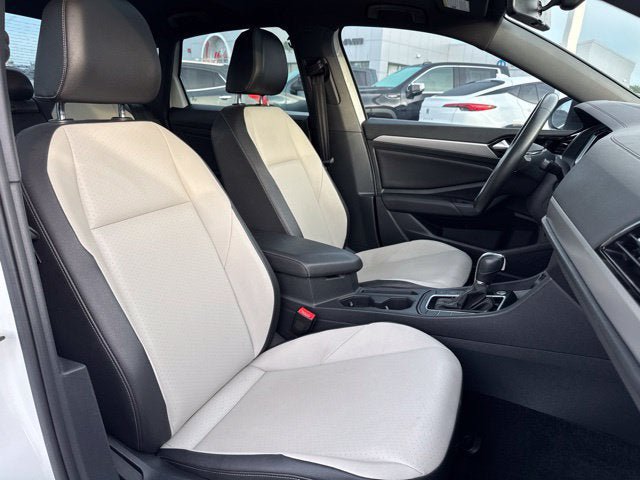 Used 2019 Volkswagen Jetta R-Line FWD image 29