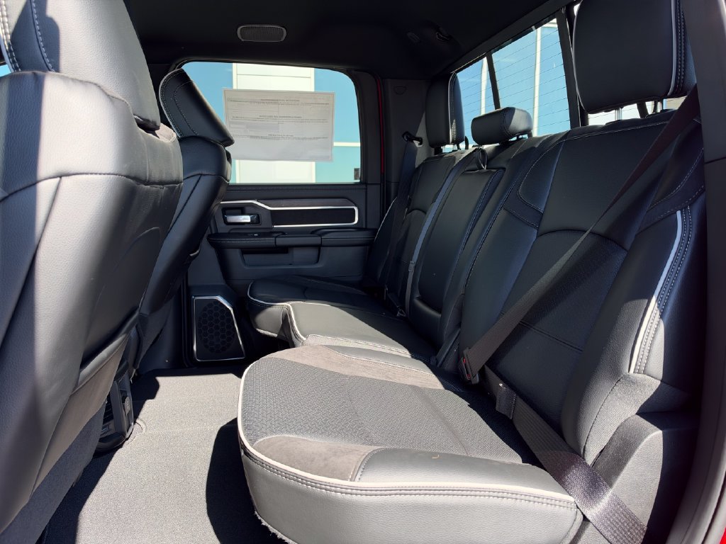 New 2027 RAM 2500 Laramie AWD/4WD image 18