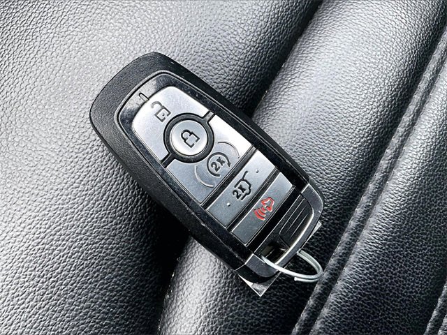 Used 2023 Ford Edge SEL w/ Convenience Package image 11