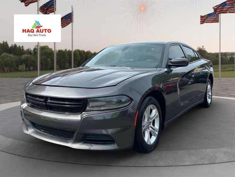 Used 2020 Dodge Charger SXT image 1