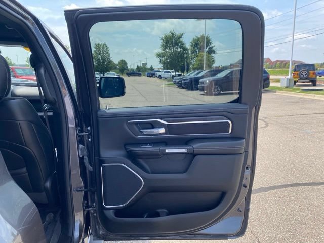 Used 2023 RAM 1500 Laramie AWD/4WD image 30