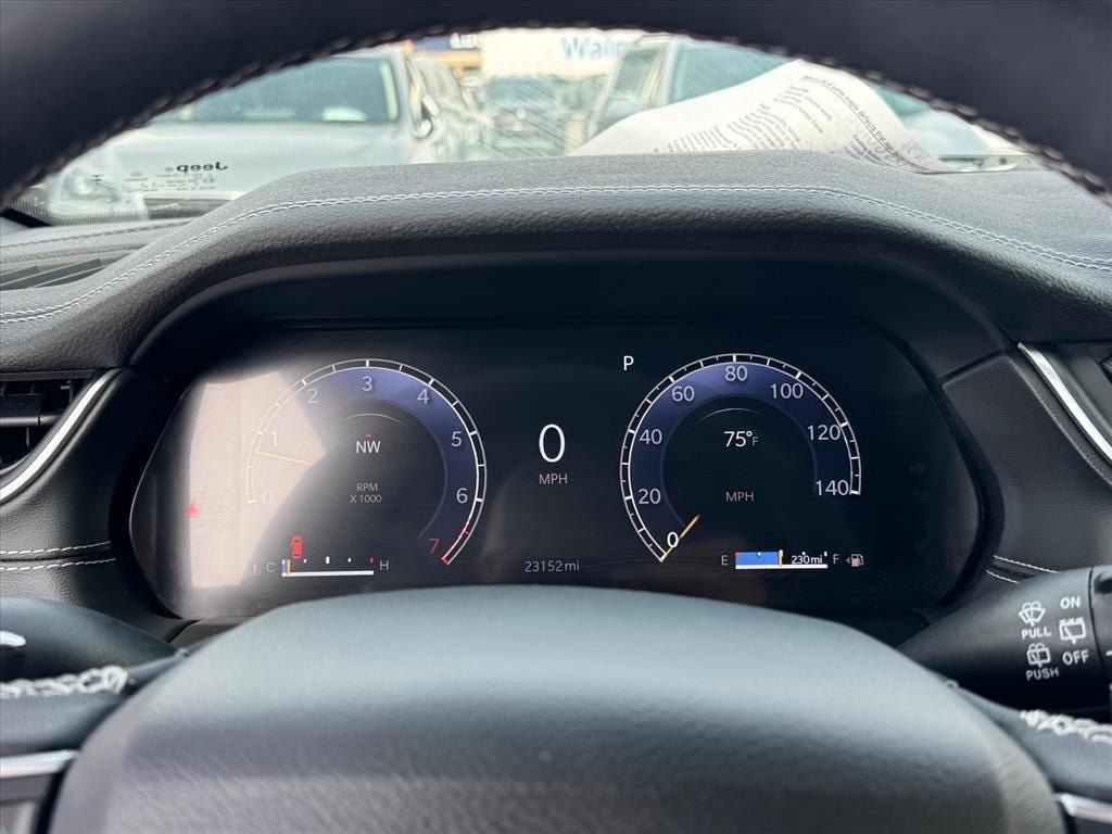 Used 2024 Jeep Grand Cherokee Limited w/ Luxury Tech Group II AWD/4WD image 19