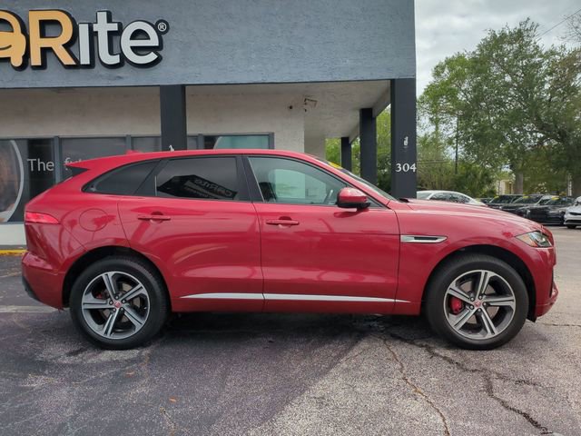 Used 2017 Jaguar F-PACE S image 4