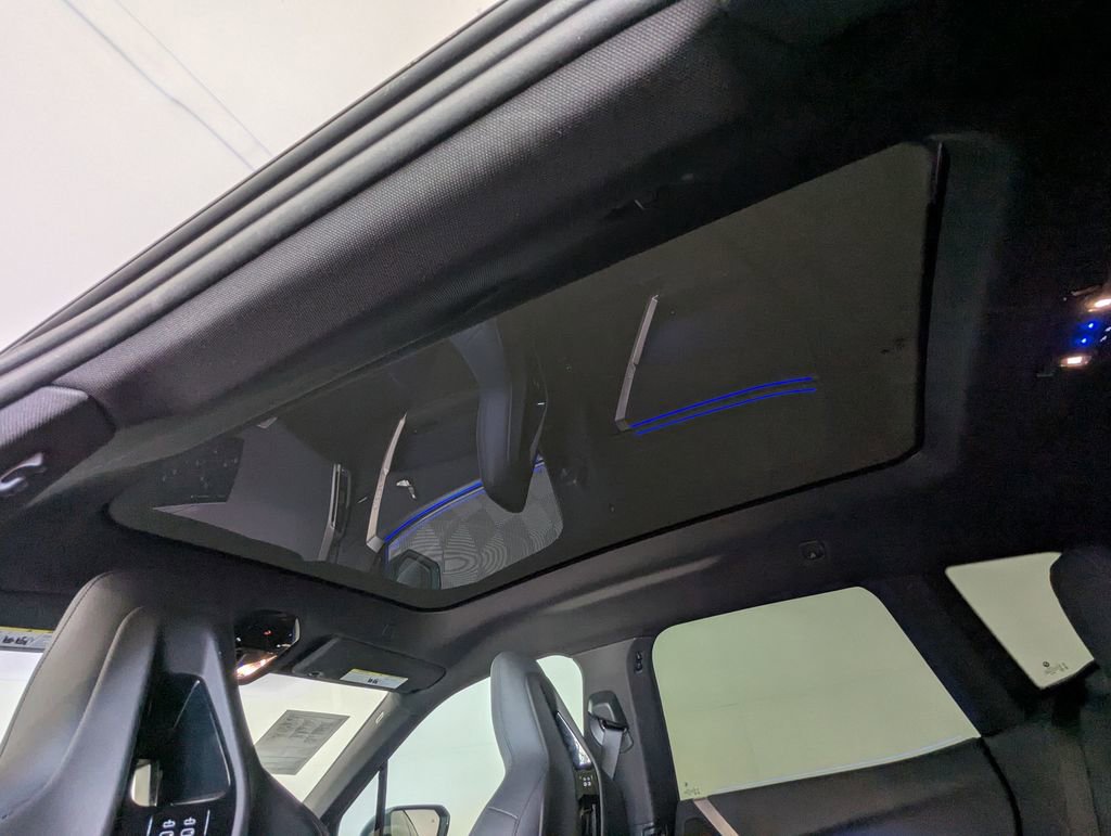 Used 2023 BMW iX xDrive50 w/ Convenience Package image 13