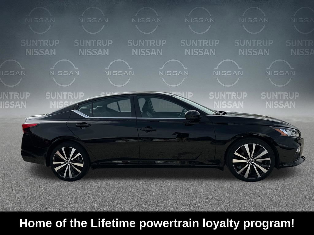 Used 2020 Nissan Altima 2.5 SR w/ Premium Package FWD image 7