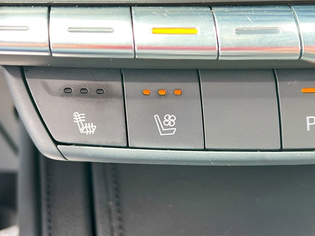 Used 2023 Cadillac XT4 Sport image 19