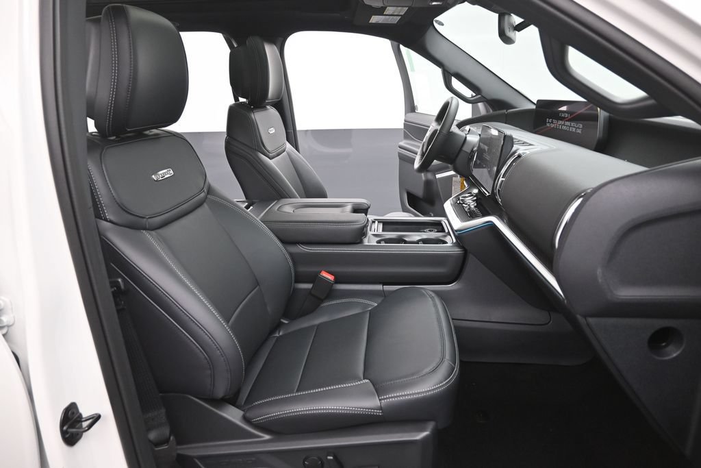 New 2027 Ford Expedition Max Platinum w/ Stealth Appearance Package AWD/4WD image 16