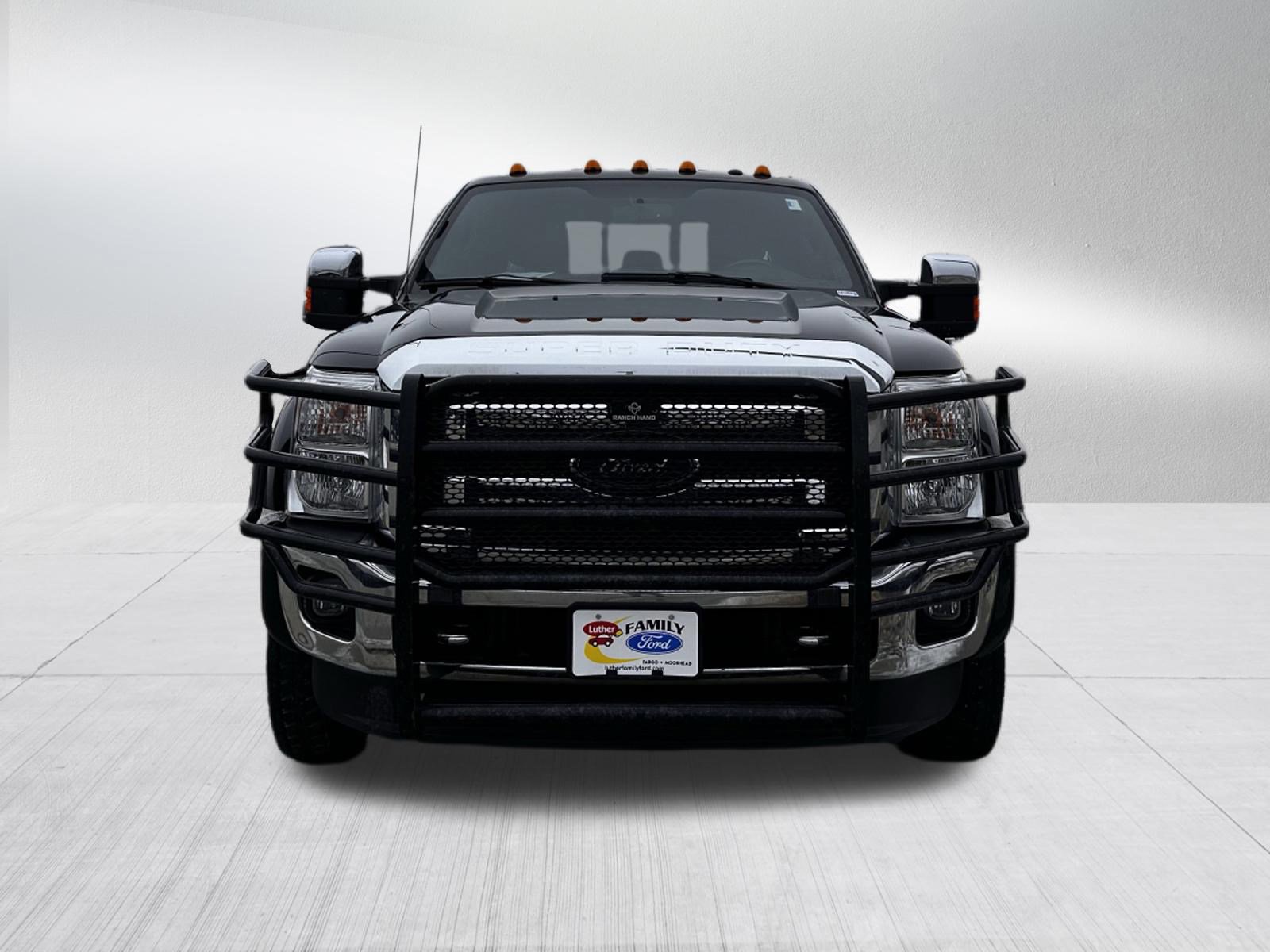 Used 2015 Ford F450 Lariat w/ Chrome Package AWD/4WD image 2